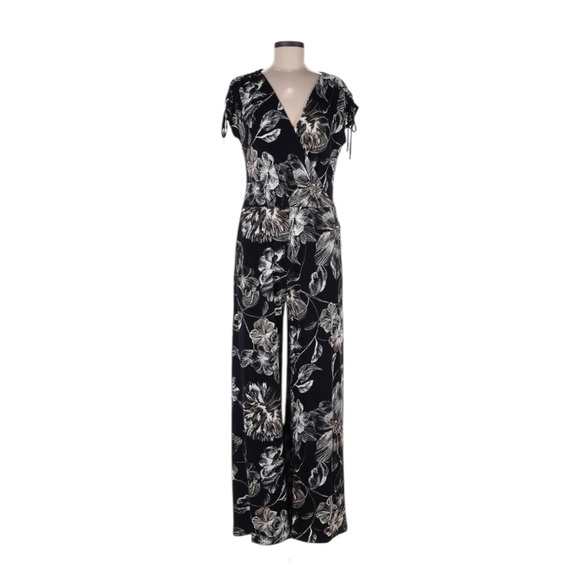 WHBM NWT Black Floral Wide Leg Jumpsuit 8 Surplice Neck Ruched Sleeves Pockets - Picture 1 of 11